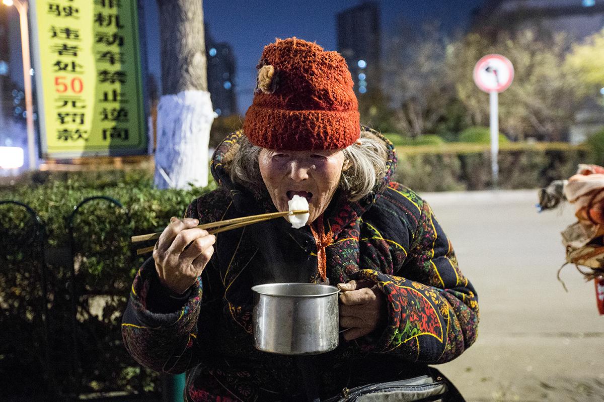 水果奶奶免费资料大全六-精准预测及AI搜索落实解释