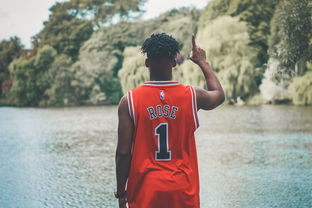 弗拉格闪耀篮球舞台，NBA选秀的未来之星